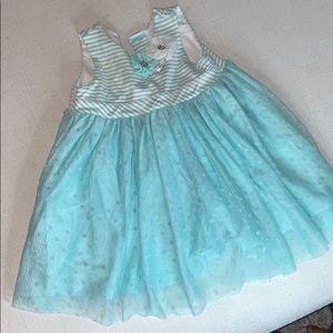 Girls dress